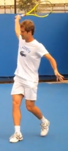 revers tennis une main fin de geste situation 1