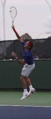lancer de balle service tennis hauteur
