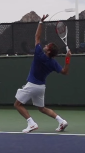 lancer de balle service tennis position armée